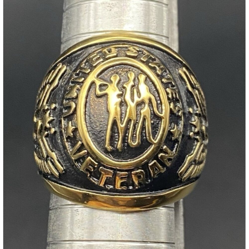 US Veteran Gold Tone Signet Ring Size 8 Military Tribute Unisex All Branches